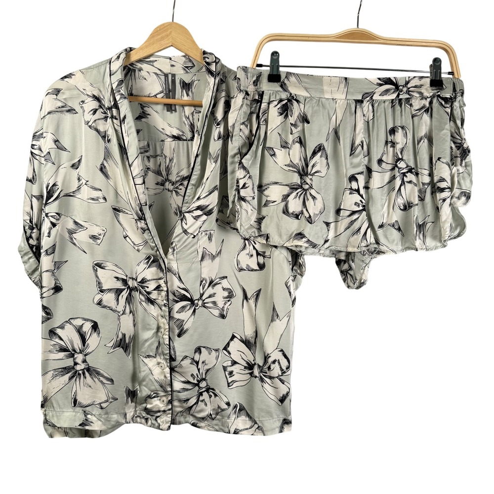 Anthropologie Satin Pajama Set Womens XL Sage Green Black White Bow Print PJs